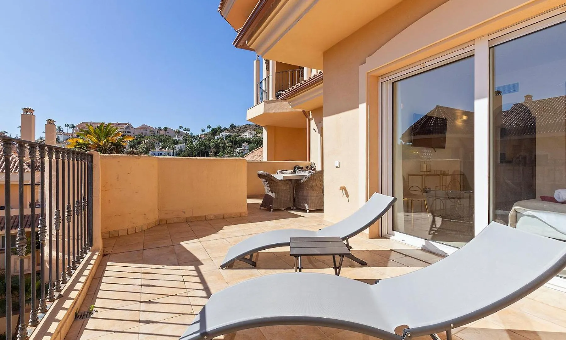 Alcam Aloha Deluxe 69 Apartment Marbella