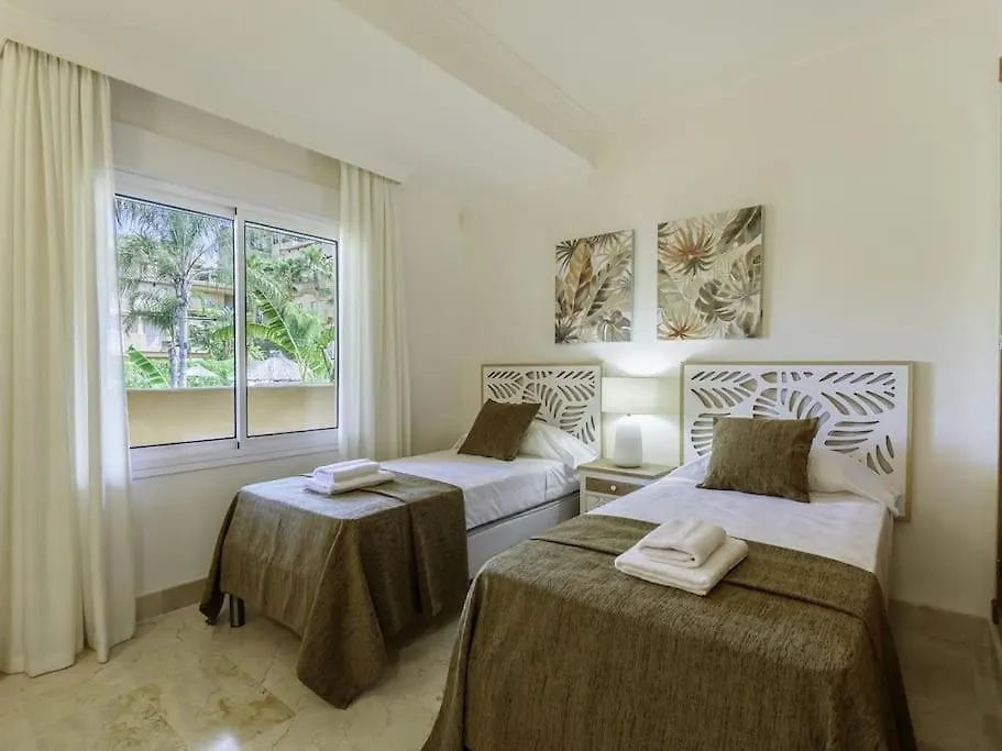 Alcam Aloha Deluxe 69 Apartment Marbella Spain